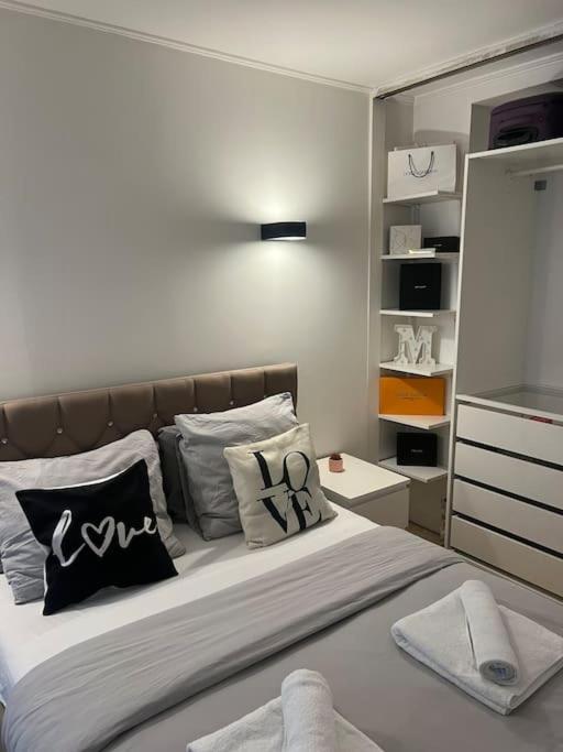 Appartement Paris Vue Tour Eiffel Trocadero Extérieur photo