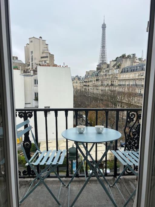 Appartement Paris Vue Tour Eiffel Trocadero Extérieur photo
