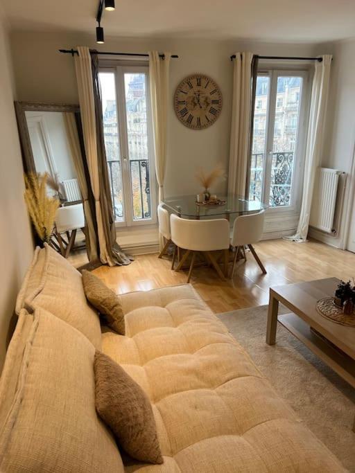 Appartement Paris Vue Tour Eiffel Trocadero Extérieur photo